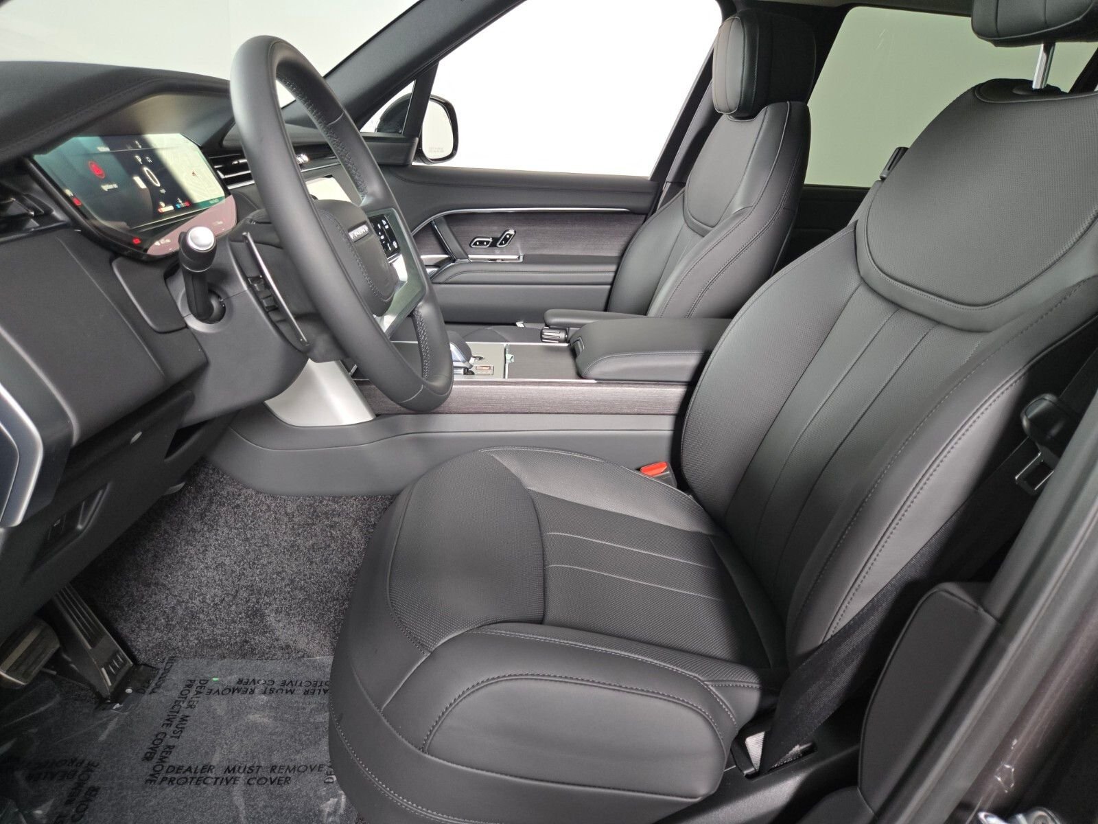 New 2026 Charente Grey Land Rover SE image 11