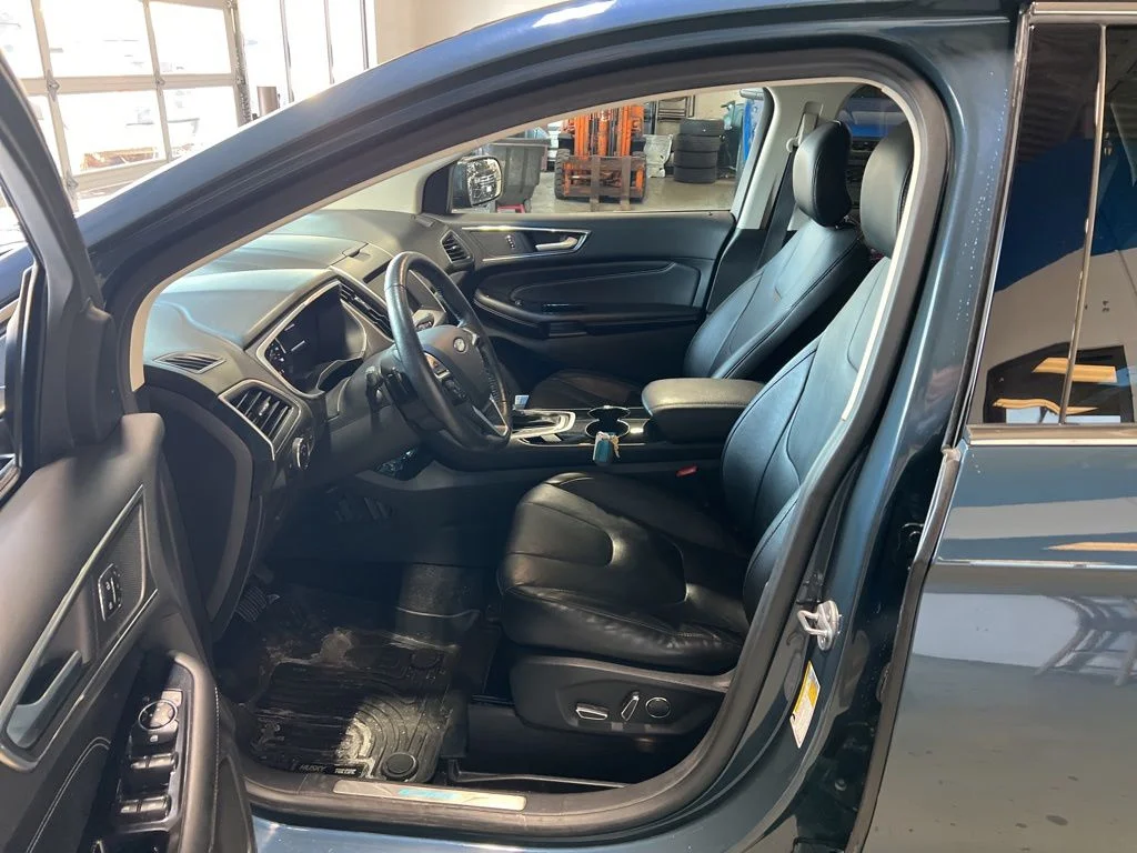 Used 2016 Too Good To Be Blue Metallic Ford Titanium image 5