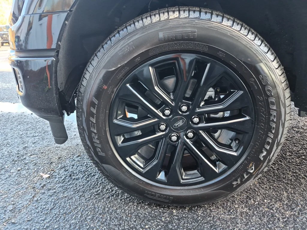 2025 Ford F-150 XLT - Photo 9