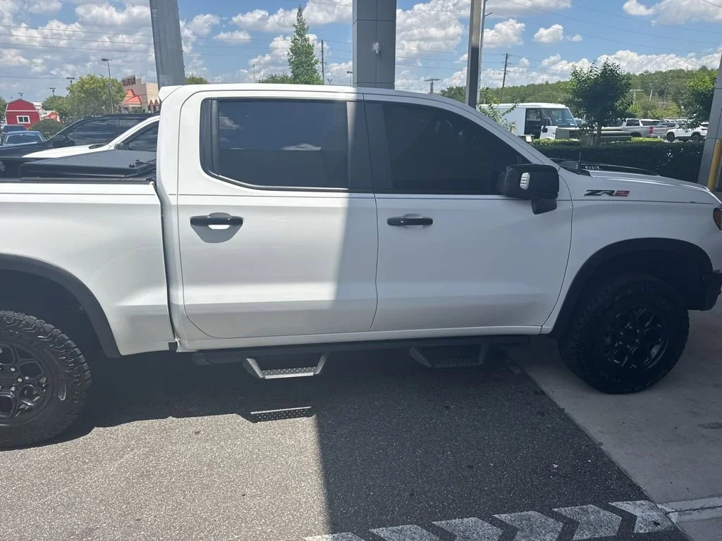 Used 2024 Summit White Chevrolet ZR2 image 5