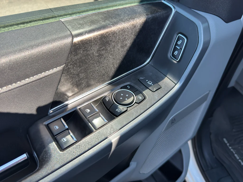Used 2023 Oxford White Ford XLT image 23