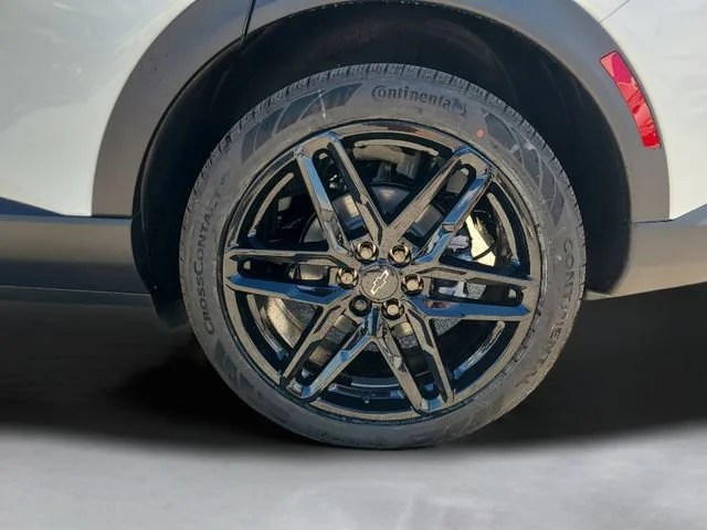 New 2026 Summit White Chevrolet LT image 11