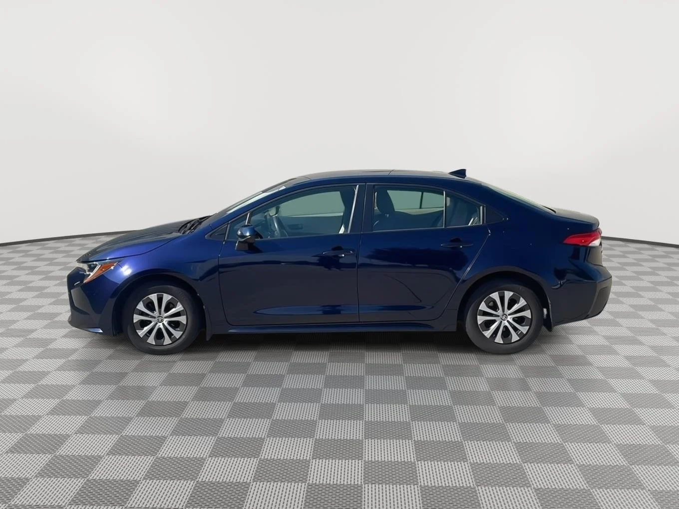 Used 2022 Blueprint Toyota Hybrid LE image 6
