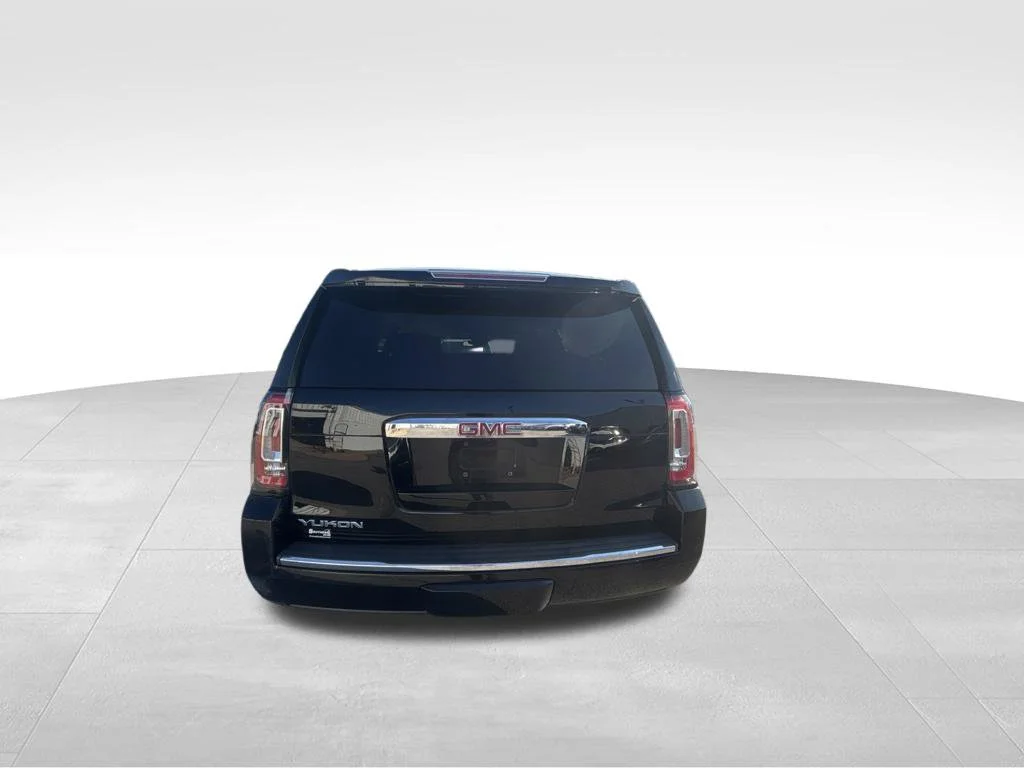 Used 2016 Black GMC Denali image 4