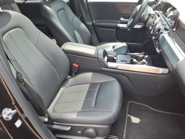Used 2022 Black Mercedes-Benz GLB 250 image 20