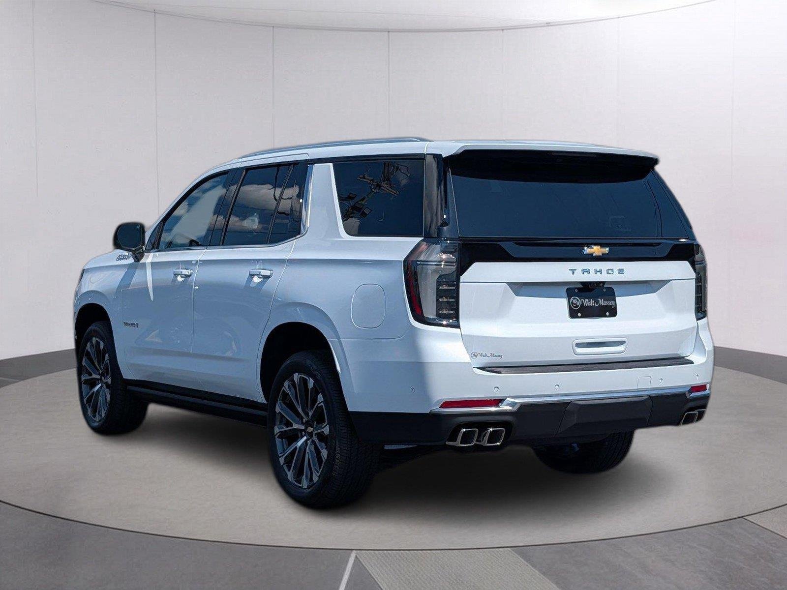 New 2026 Polar White Tricoat Chevrolet High Country image 3