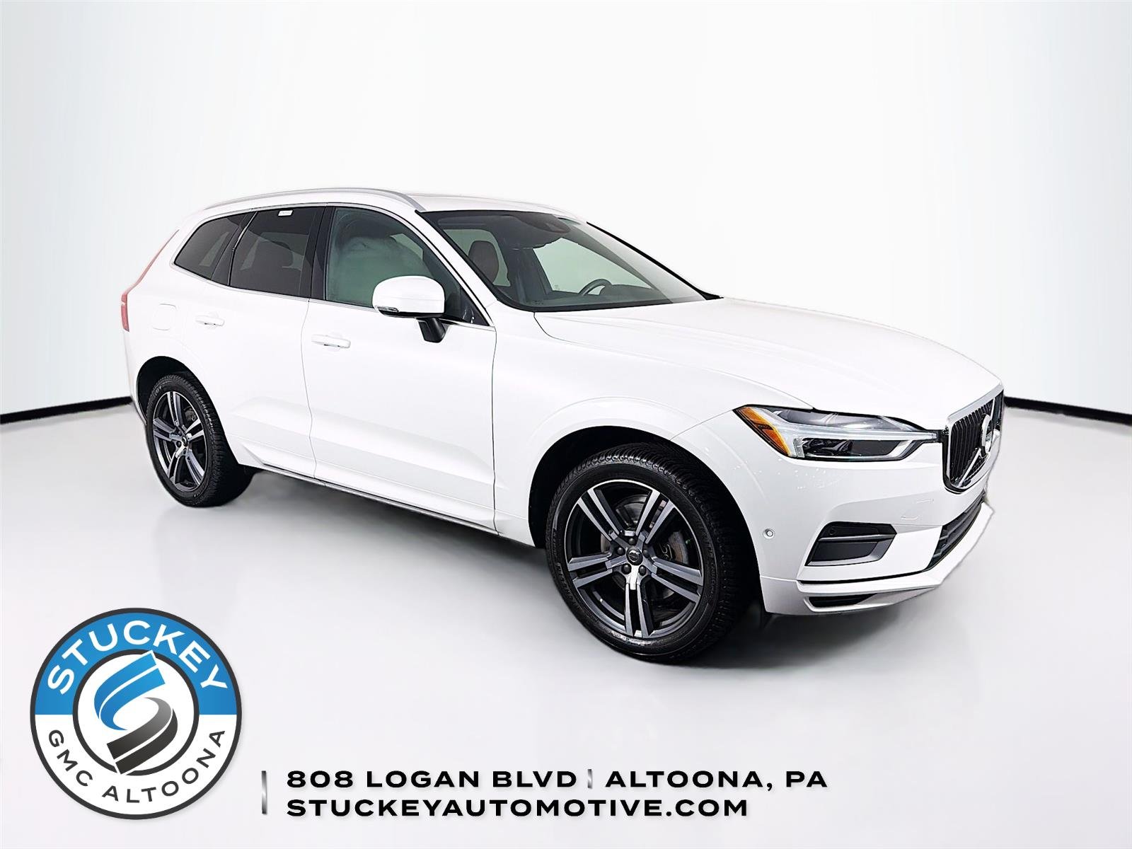 2019 Volvo XC60 T6 Momentum AWD's photo
