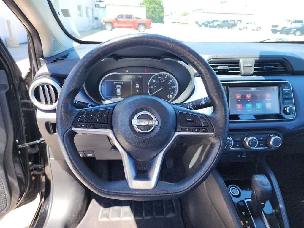 Used 2023  Nissan SV image 19