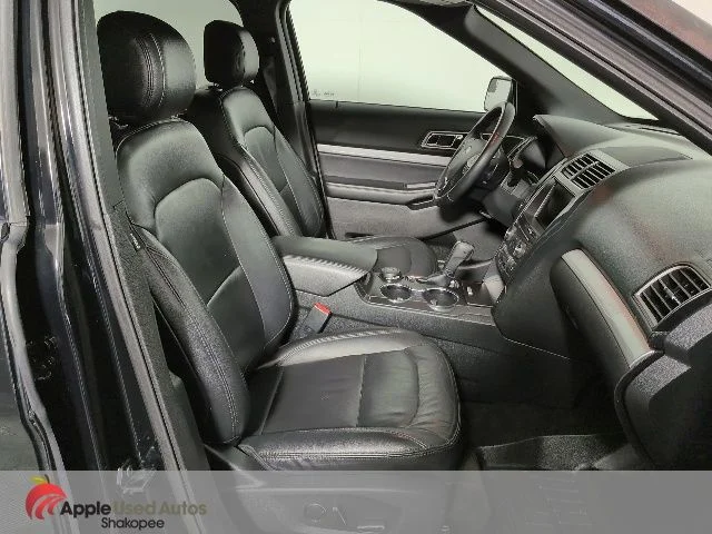 Used 2016 Black Ford XLT image 49