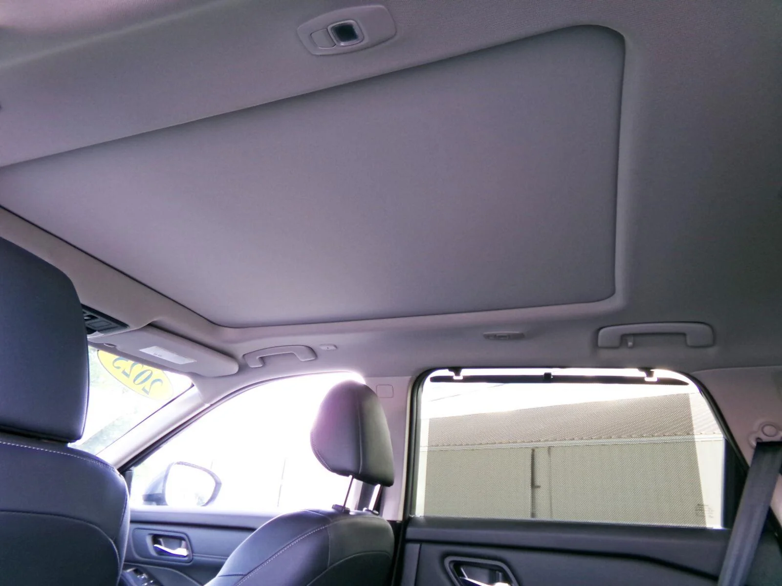 Used 2025 Gun Metallic Nissan SL image 3