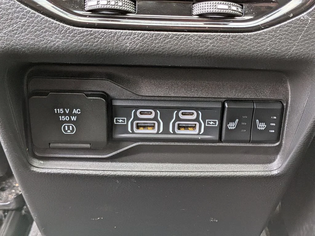 Used 2024 Silver Jeep 4xe image 27