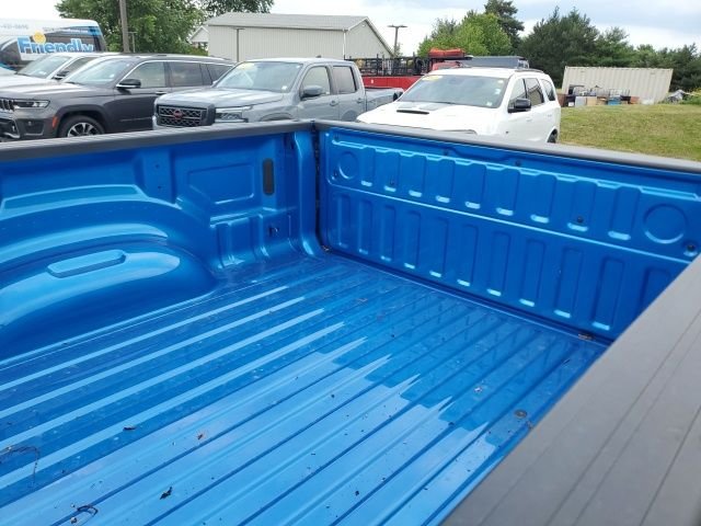 New 2026 Hydro Blue Pearl-Coat Exterior Paint RAM Big Horn/Lone Star image 10