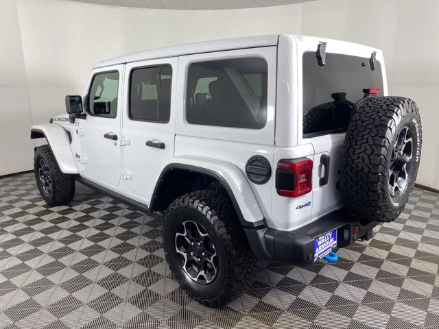 Used 2022 White Jeep Unlimited Rubicon 4xe image 11