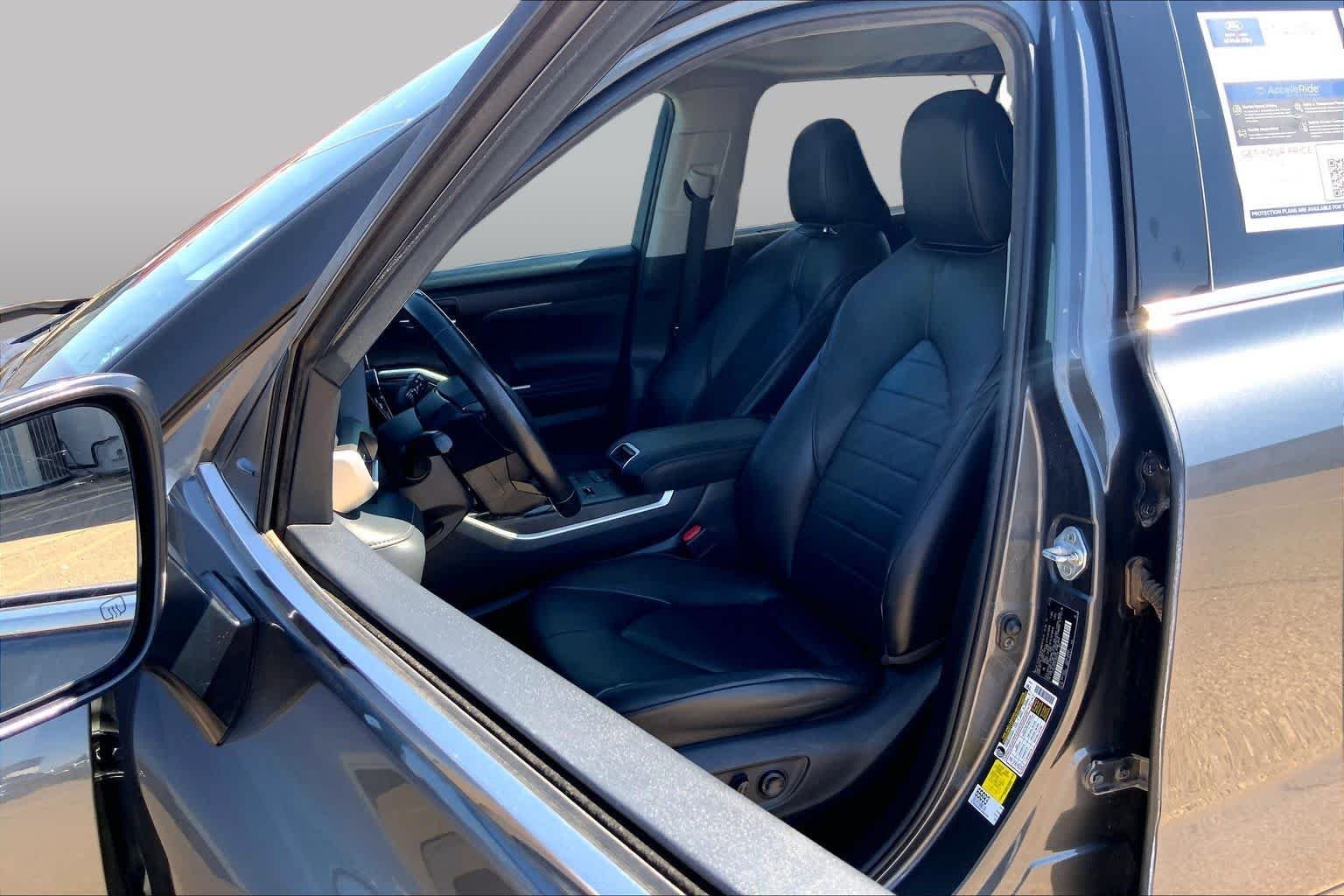 Used 2020 Magnetic Gray Metallic Toyota XLE image 8