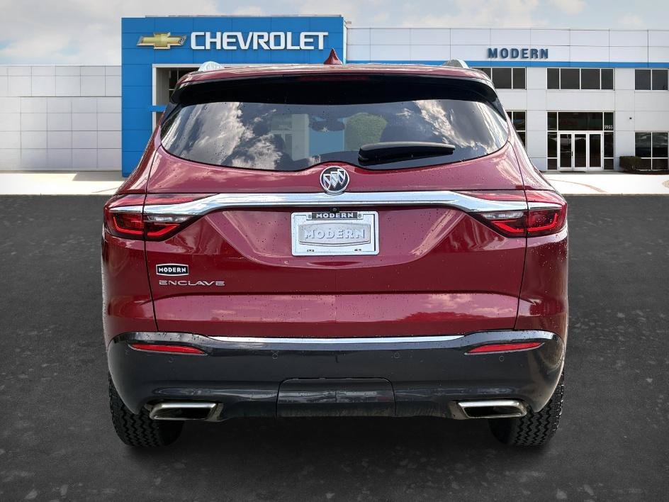 Used 2020 Includes Pitch Dark Night lower exterior accent color.) Buick Essence image 4