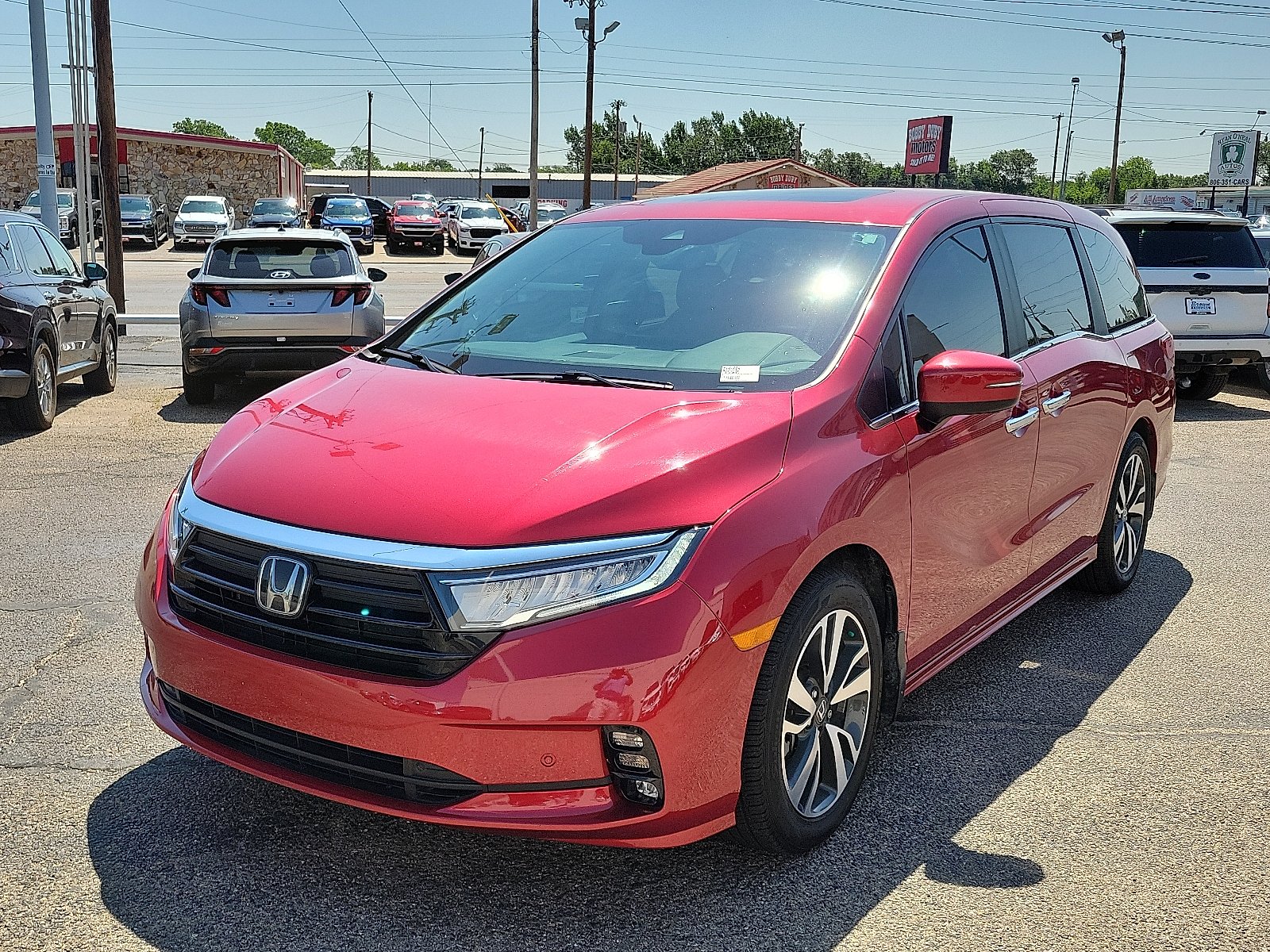 2024 Honda Odyssey Touring photo 3