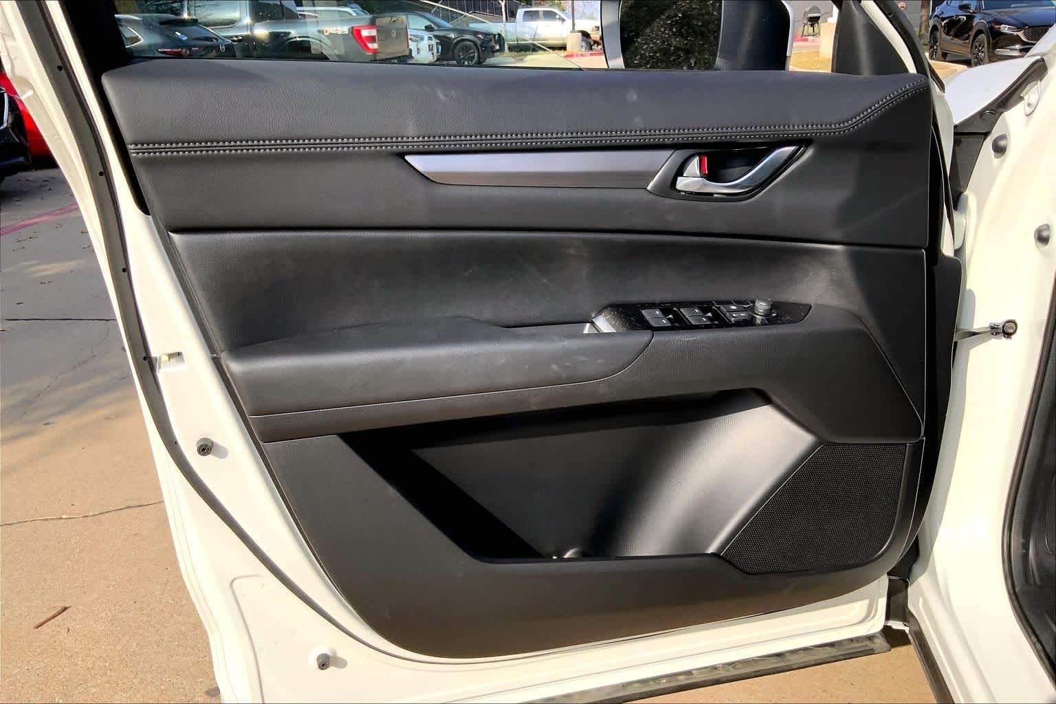 2025 Mazda CX-5 S Preferred package - Photo 10