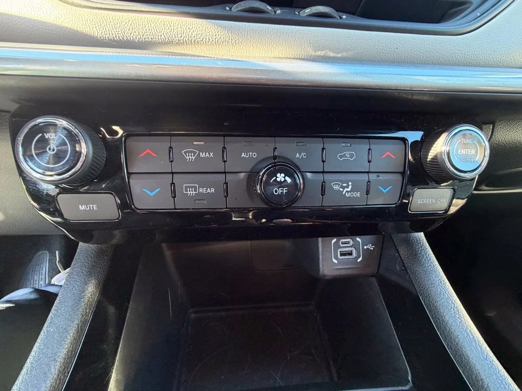 Used 2026 Black Jeep Limited image 23