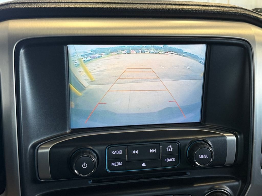 Used 2018 Black GMC SLE image 22