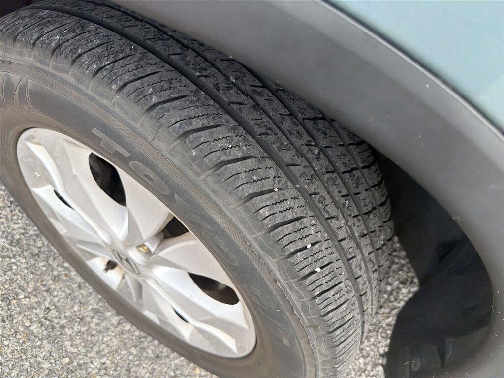 Used 2014 Twilight Blue Metallic Honda EX-L image 21