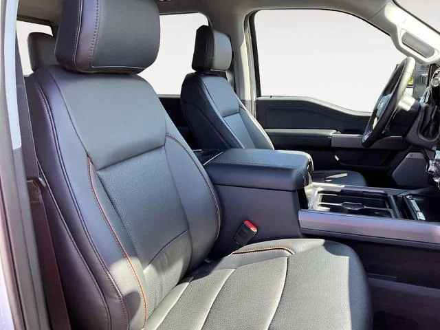 New 2026 Oxford White Ford F-350® Lariat® image 31