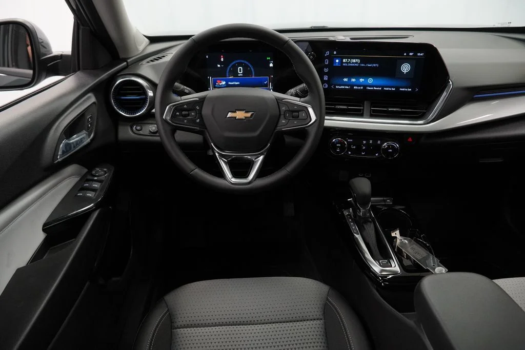 2026 Chevrolet Trax LT - Photo 13