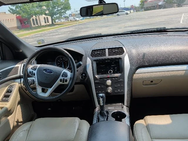 Used 2015 Red Ford XLT image 11