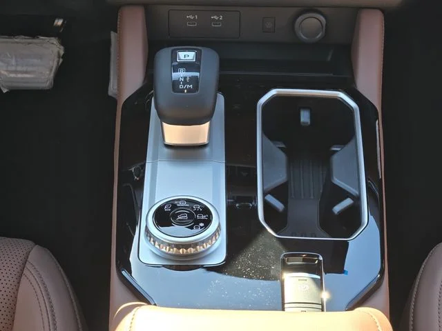 2026 Mitsubishi Outlander SEL - Photo 9