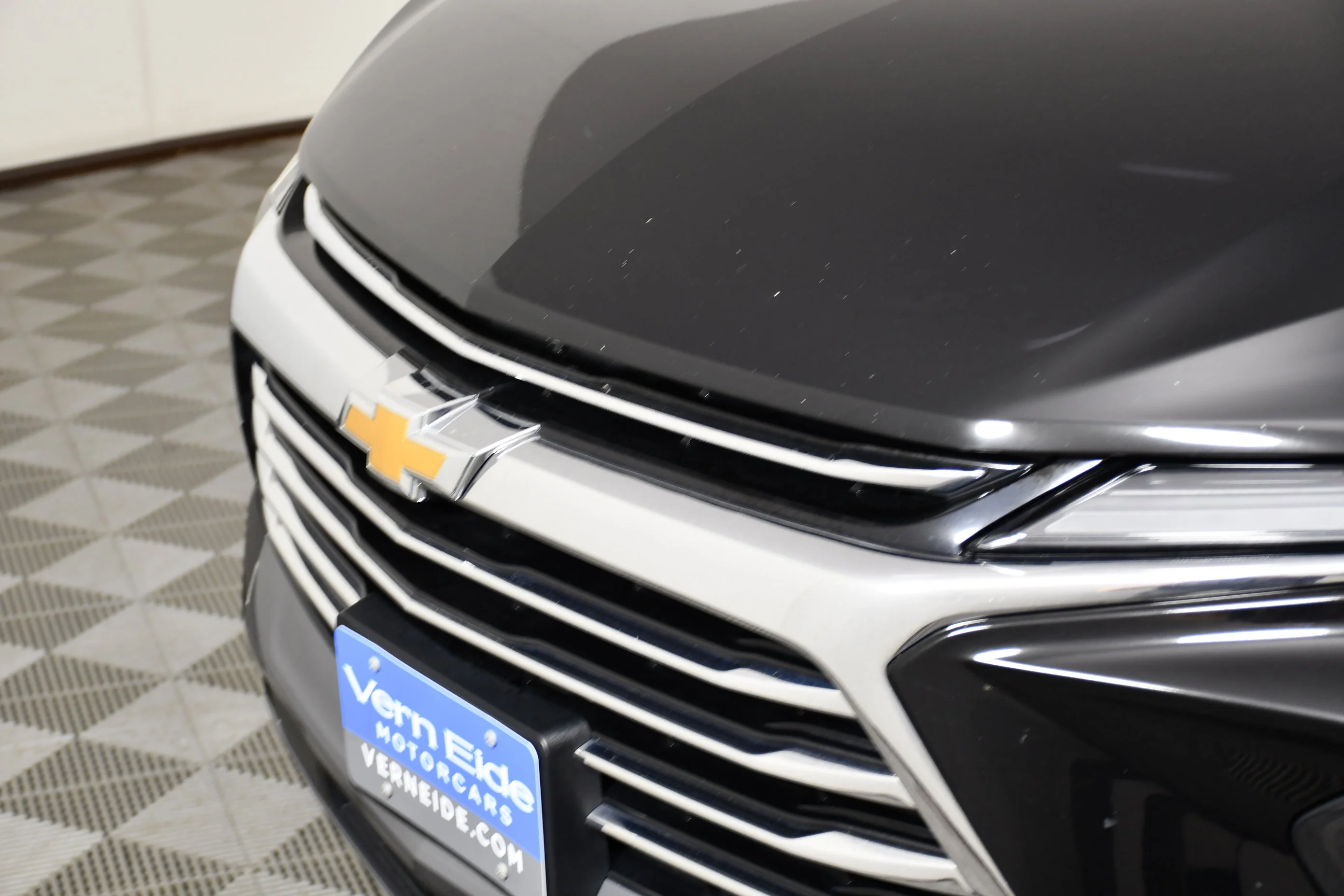 Used 2024 Black Chevrolet Premier image 11