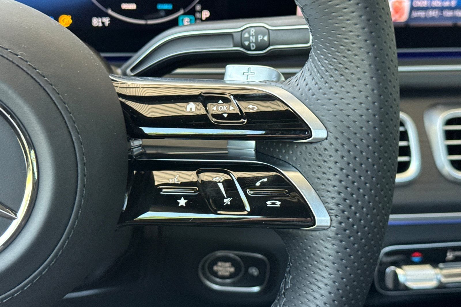 New 2026 Black Mercedes-Benz GLS 450 image 29