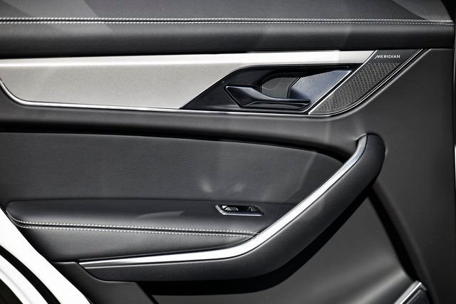 2026 Jaguar F-Pace R-Dynamic S - Photo 22