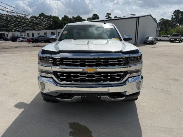 Used 2017 Silver Ice Metallic Chevrolet LTZ image 8