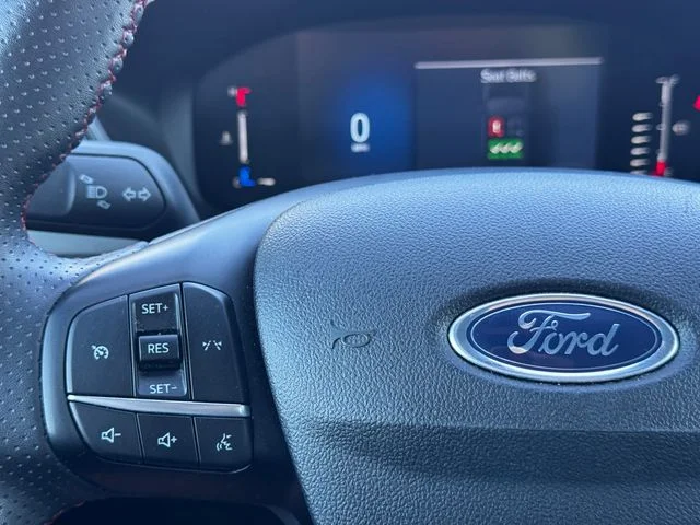 Certified Used 2024 Gray Ford ST-Line image 25