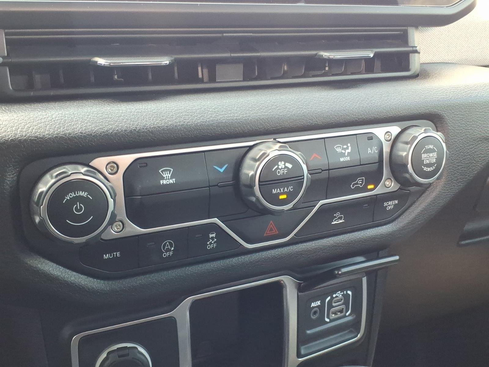 Used 2024 Black Clearcoat Jeep Sport image 25