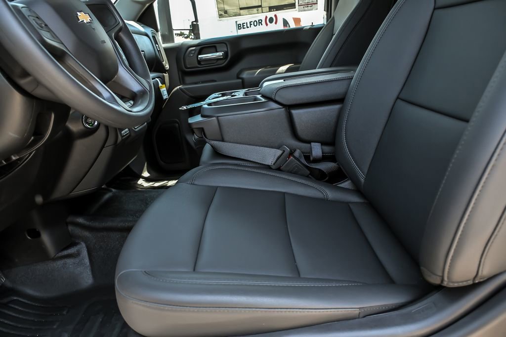 2025 Chevrolet Silverado 3500 HD Work Truck - Photo 9
