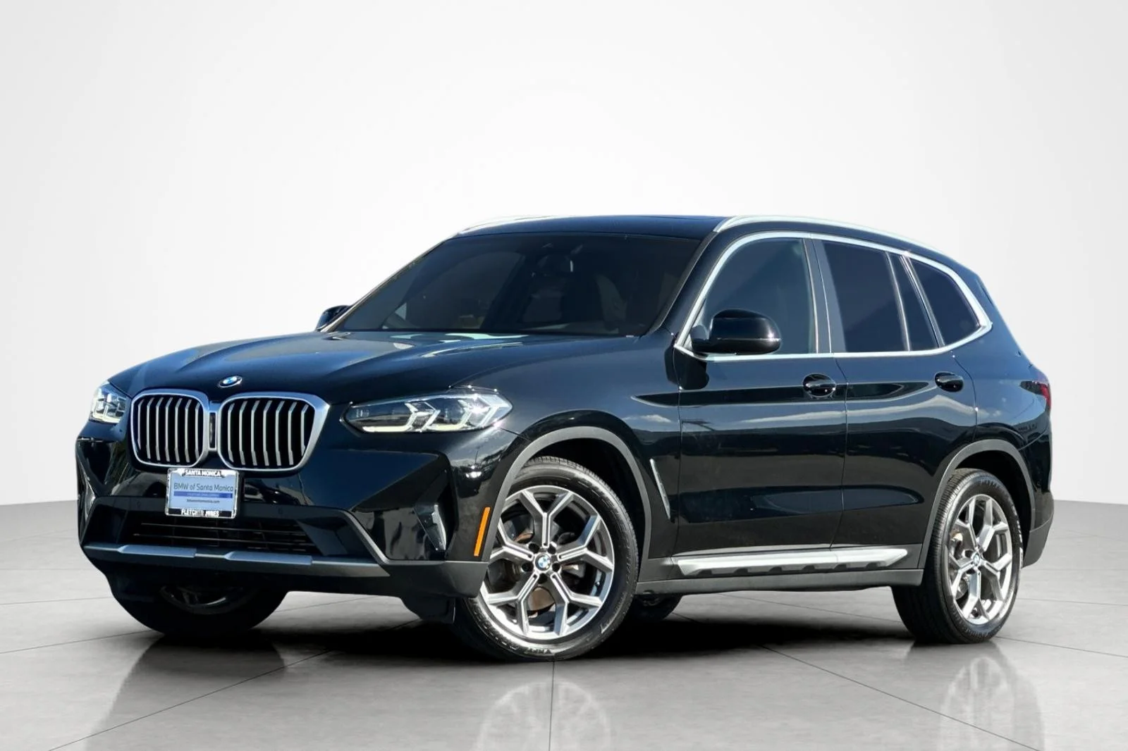 Used 2023 Jet Black BMW sDrive30i image 1
