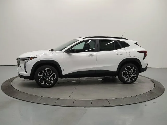 New 2026 White Chevrolet 2RS image 5
