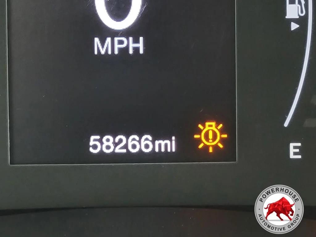 Used 2017 Gray Jeep Latitude image 35