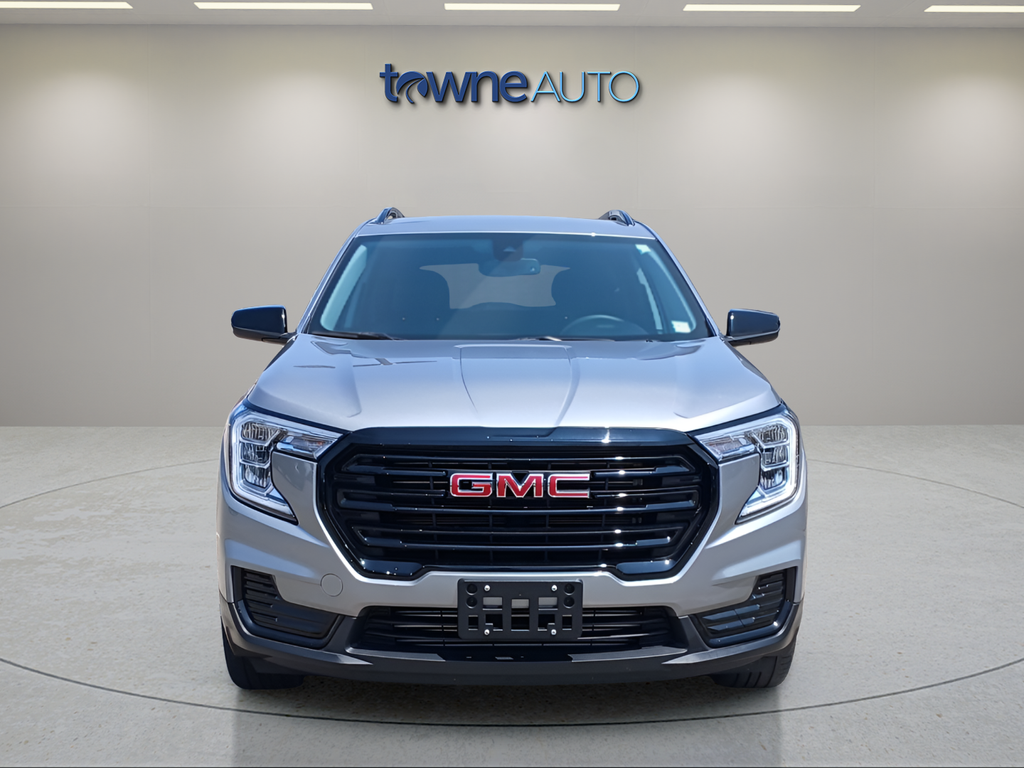 Used 2024 Silver GMC SLE image 10