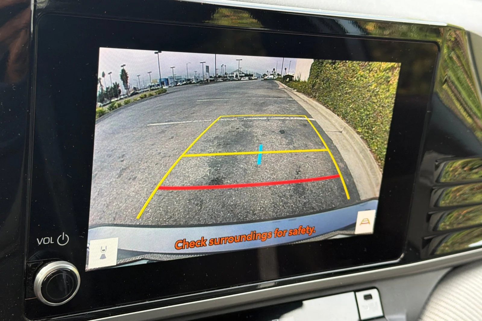 Used 2025  Toyota SE image 23
