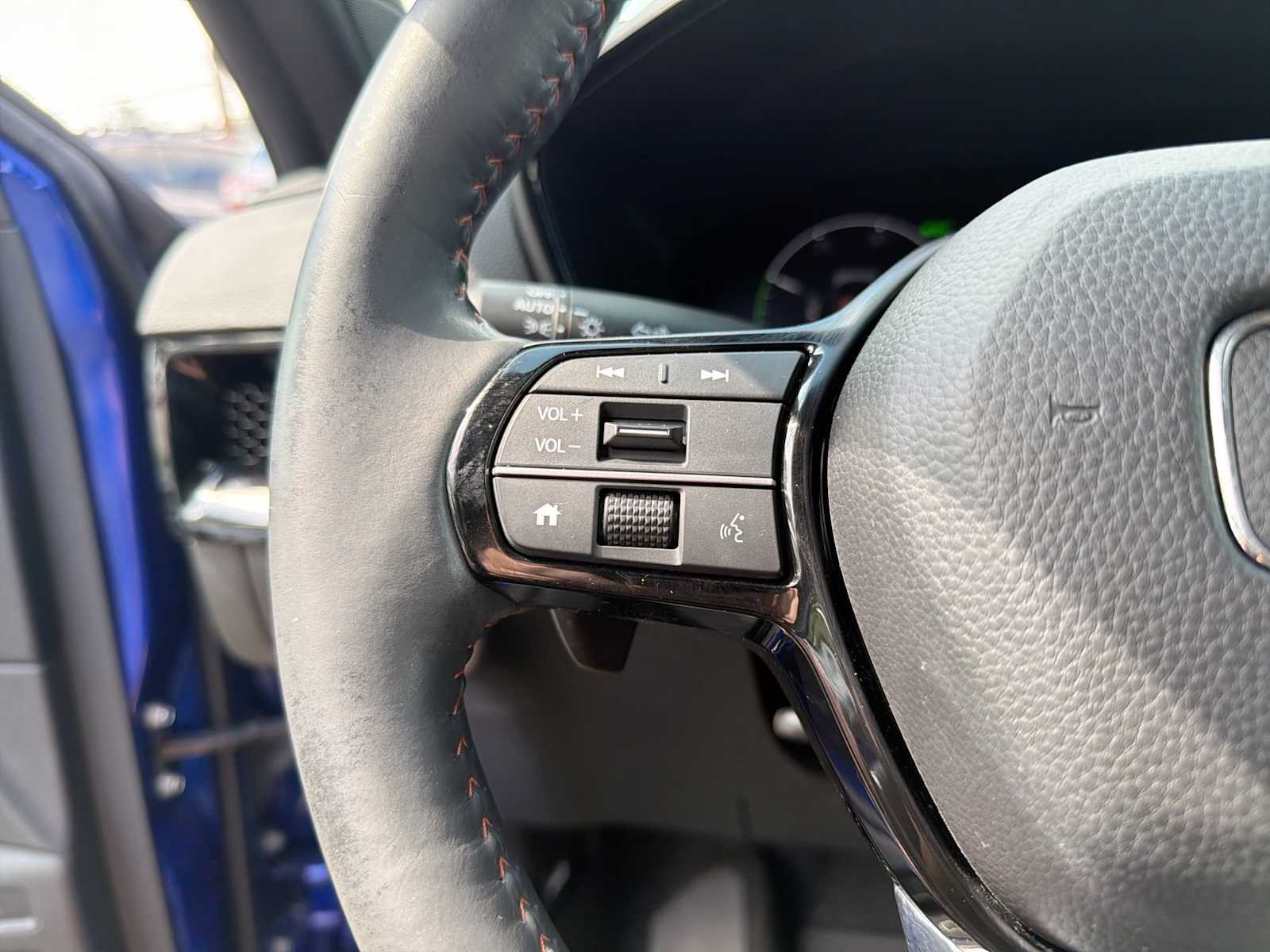 Used 2024 Still Night Pearl Honda Sport Touring image 25