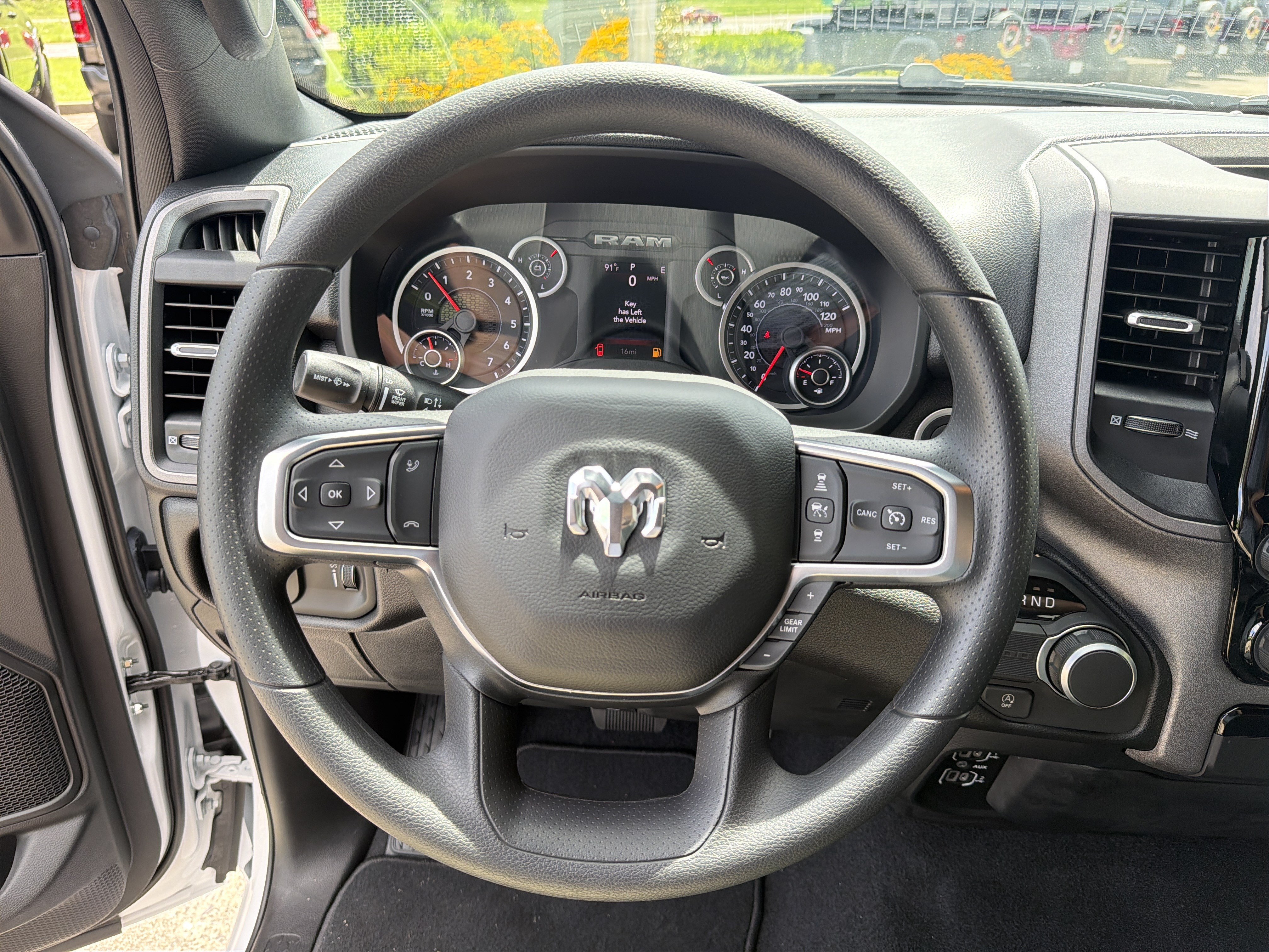 New 2026 Bright White Clearcoat RAM Tradesman image 23