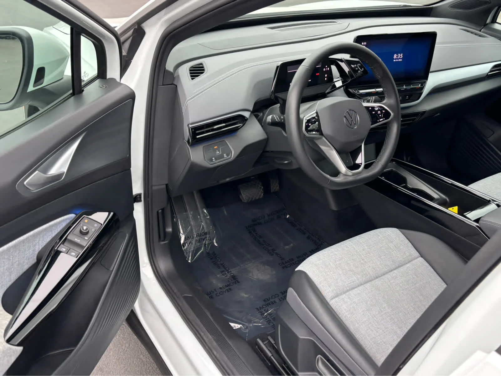 Certified Used 2023 Pure White Volkswagen Pro image 10