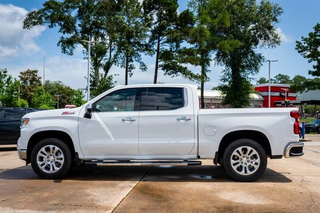 Used 2024 Summit White Chevrolet LTZ image 2