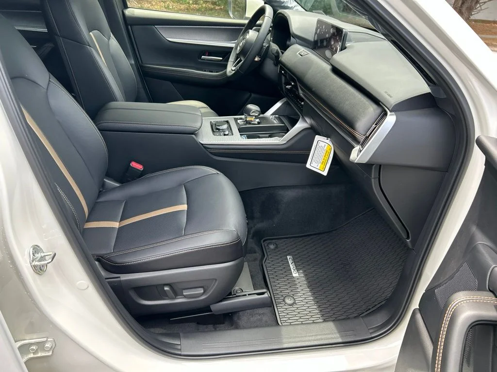New 2026 Rhodium White Premium Mazda 3.3 Turbo Premium Plus image 12