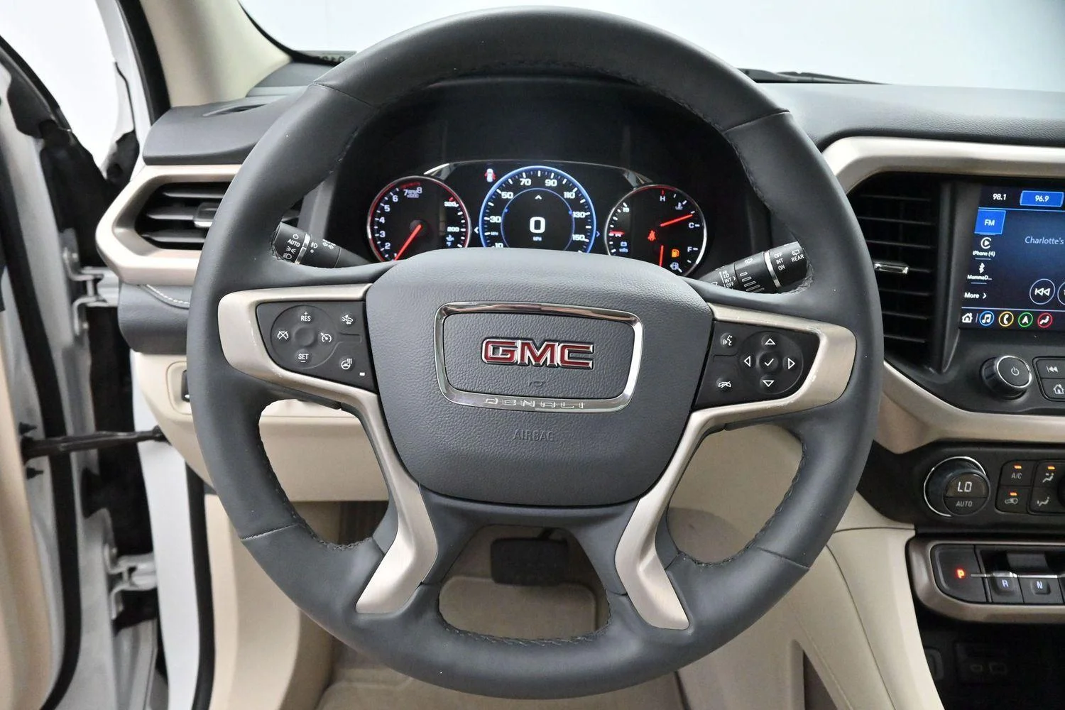 Used 2023 White Frost Tricoat GMC Denali image 16