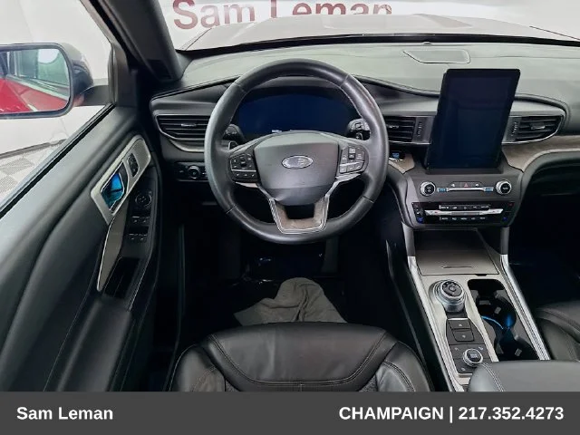 Used 2020 Red Ford Platinum image 24