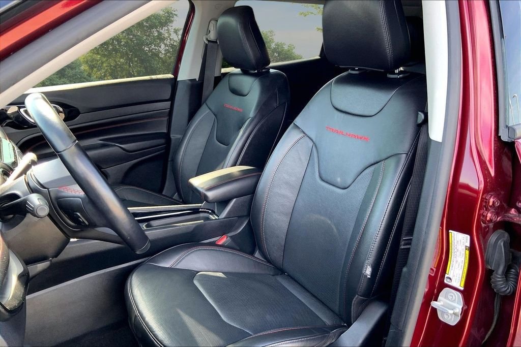 Used 2022 Red Jeep Trailhawk image 21