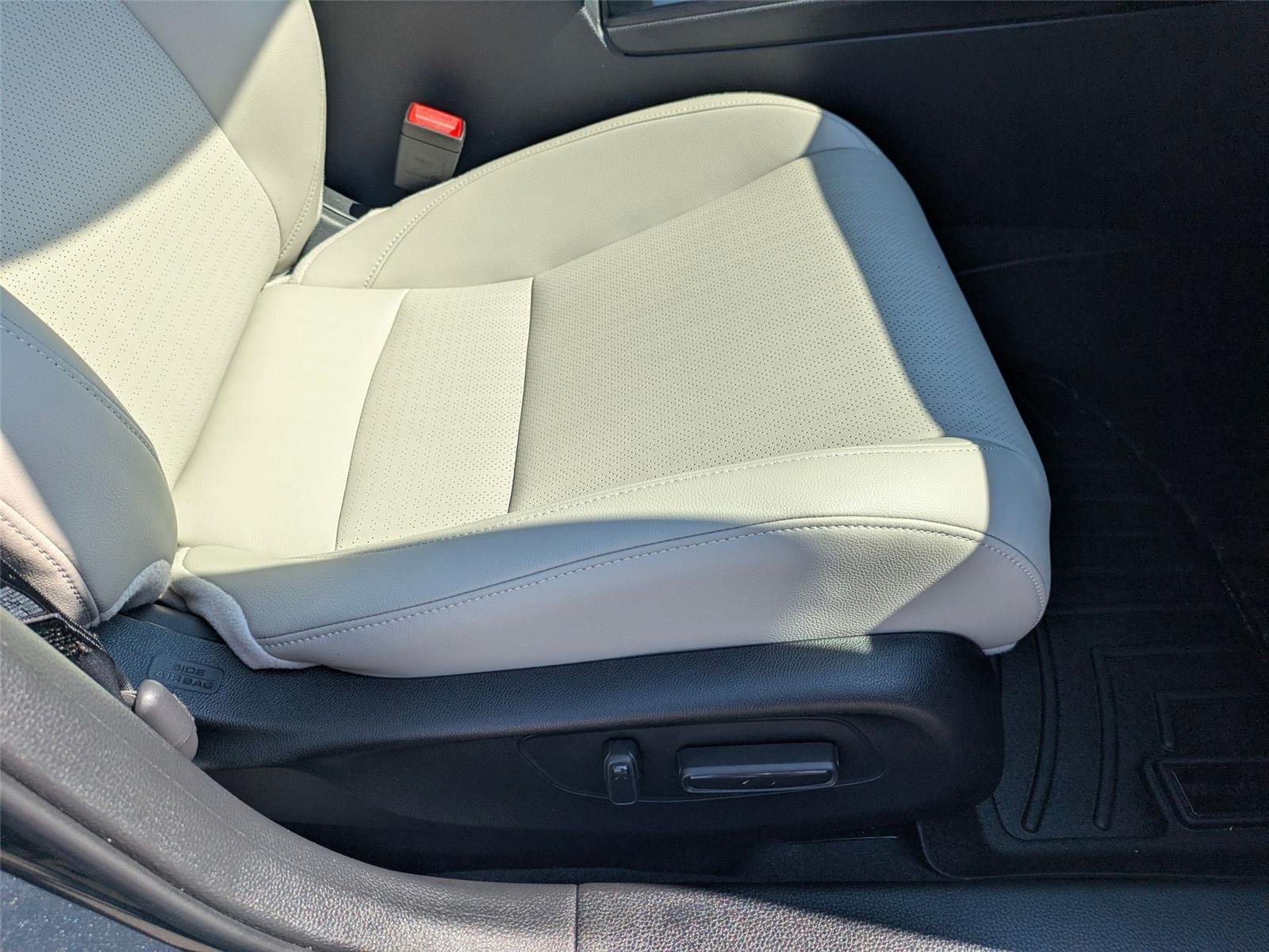 Used 2022 Meteorite Gray Metallic Honda Sport Touring image 36
