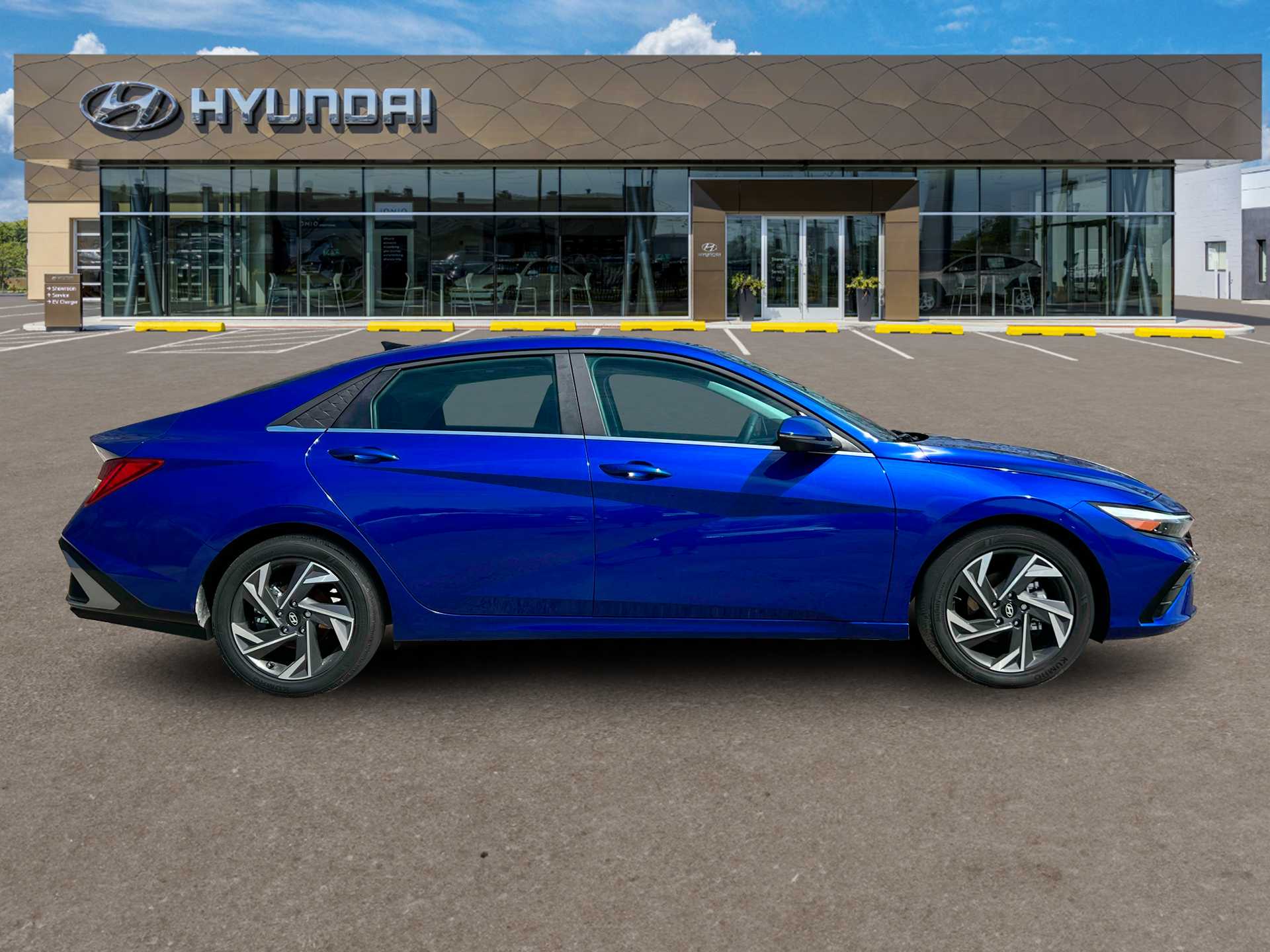 2025 Hyundai Elantra Limited - Photo 9